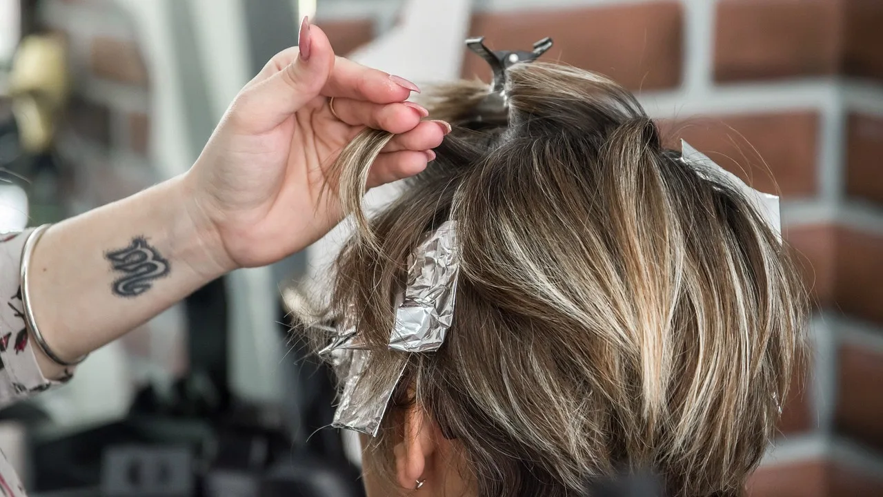 Curso de Cabeleireira Online com Certificado